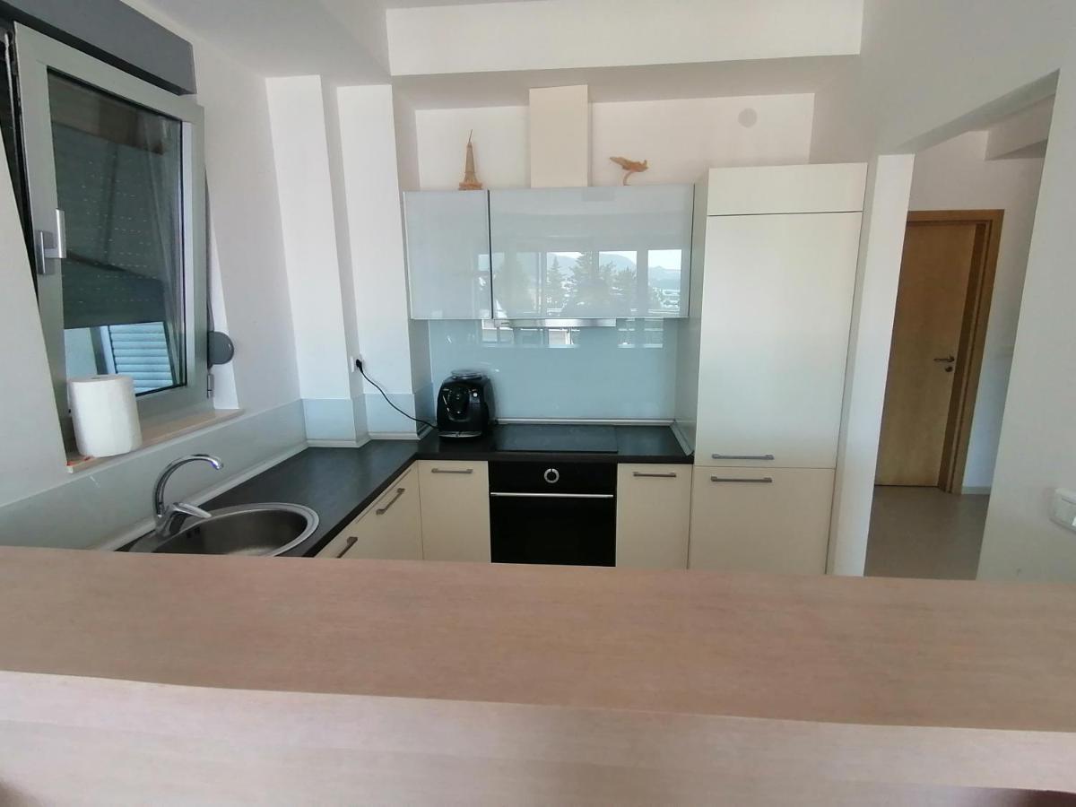 Apartman Sara Pržno Extérieur photo